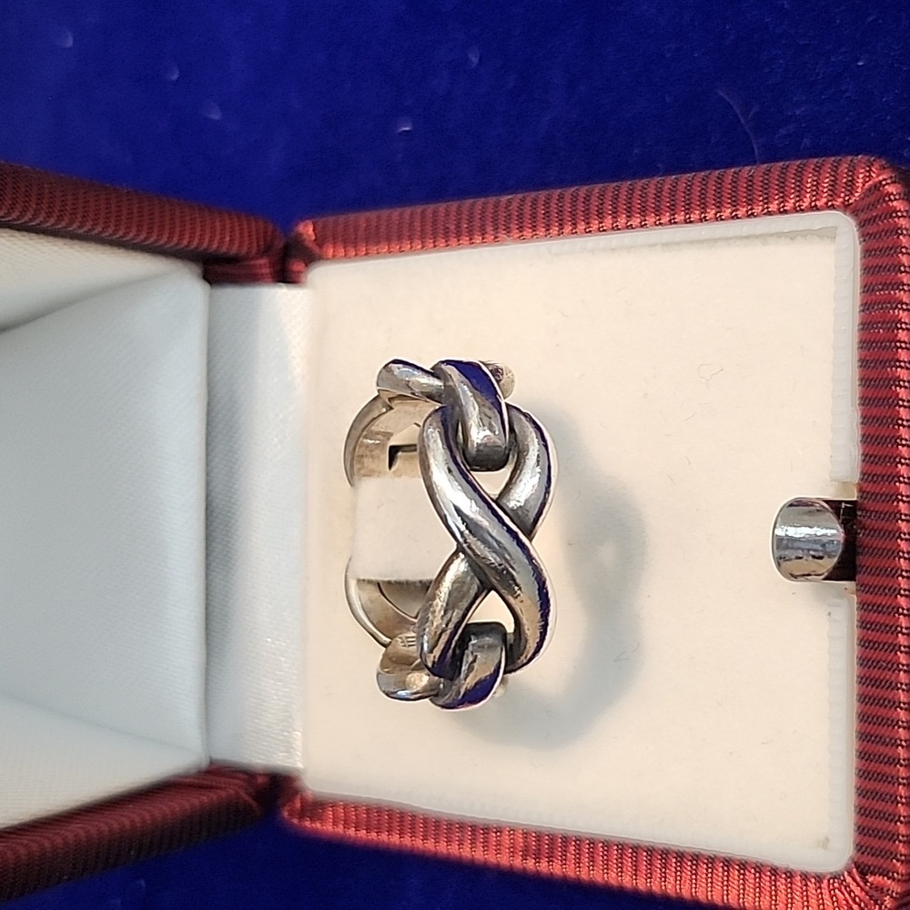 James Avery Infinity Ring